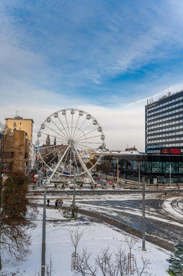 Apartman Mezonet Na Namesti Kosice Apartment Bagian luar foto